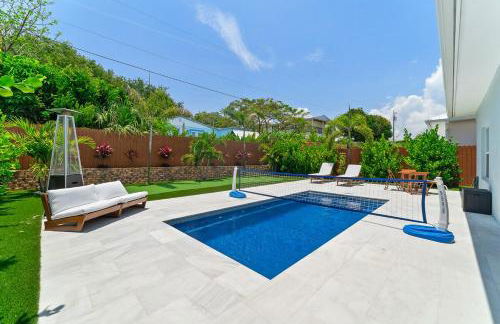 Peacock Palace Brand New Heated and Chilled Pool Golf Gym - Foto 17