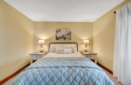 Private Lakefront Oasis - 5 Bedroom, Private Dock, & Firepit - Foto 16