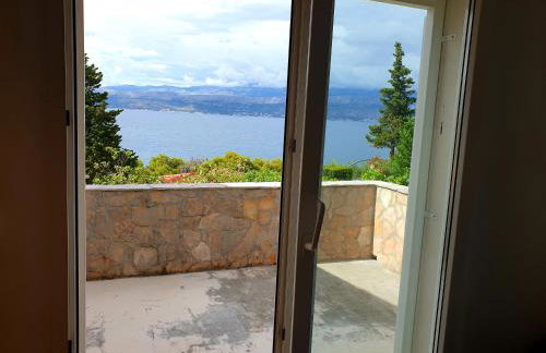 Beach House Splitska - Photo 3