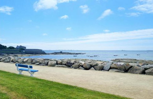 2 Bedroom Amazing Home In Plomeur - Foto 12