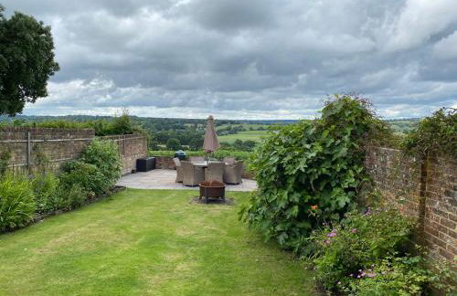 Amazing cottage right in the heart of Ewhurst Green, overlooking Bodiam Castle - Foto 18