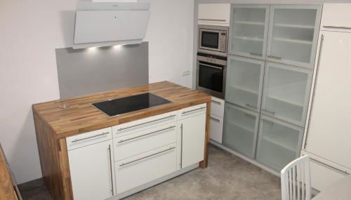 Monteurwohnung Ferienwohnung Rose in Isenbüttel Nähe Gifhorn, Wolfsburg, Braunschweig - Foto 2