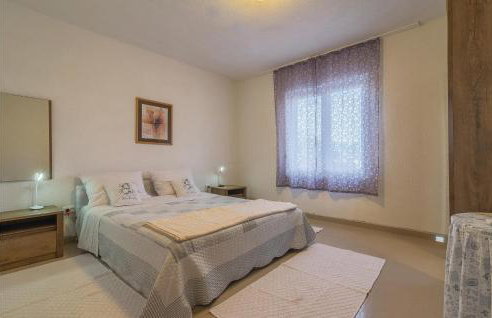 Awesome Home In Krkovic With Sauna - Photo 40