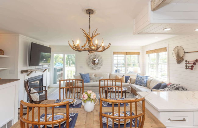 Heaven on Earth! 2 BDR Fontana Flat, Walk to Lake - Photo 16