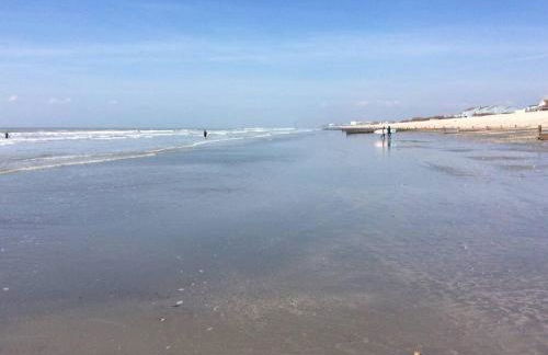 2100 Sq Ft Beach House with large garden - Foto 26