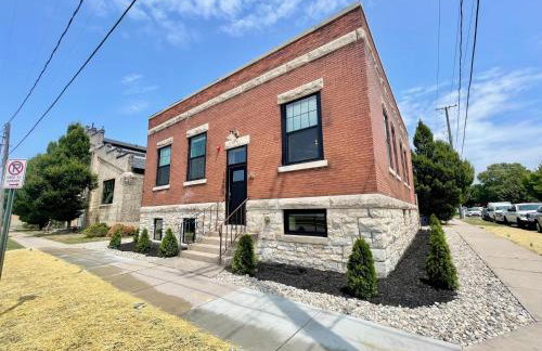 Historical Boiler Maker - Downtown Muskegon - Foto 5