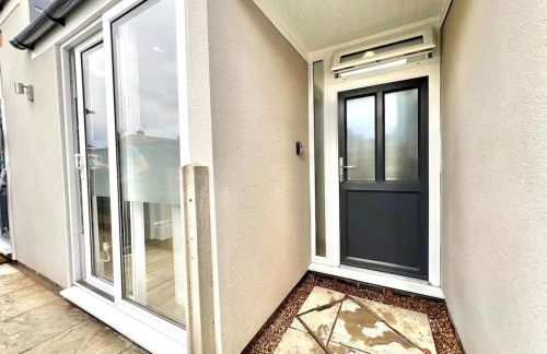 Yastayzzz at Studio 3 Bransford Road - Foto 9