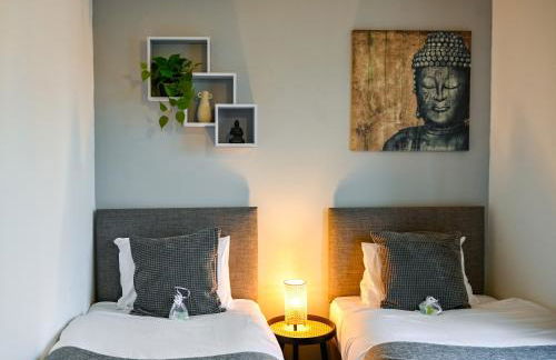 Cosy 4-Bed House l Garden l Free Parking l WiFi l Specious l Hosted by The Cosy Corner Nationwide - Foto 50