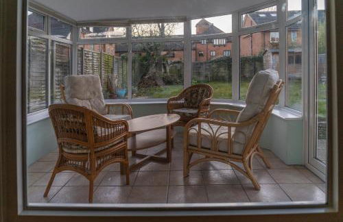 Farnborough Stay - 5 Bedroom - Foto 7