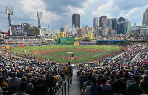 Upscale Charm PRIME LOCATION 7TH FLOOR SWEEPING CITY VIEWS FAST WIFI 24-7 Gym Lounge Roku - Foto 22