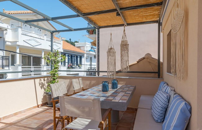 Elegant City Apartment - 250m From Solomos Square - Foto 1