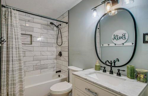 Peaceful Retreat with Private Hot Tub in New Albany - Foto 18