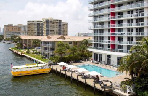 Studio BeachWalk, Ocean Breeze & 2 Full Beds - Foto 3