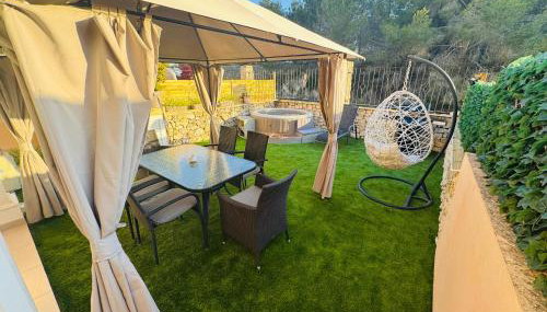 Calpe Casa adosada entorno playa y montaña tranquilidad relax jacuzzi piscina wifi aire jardin barbacoa y parking - Foto 2