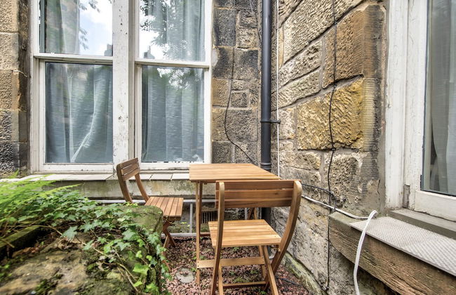 Maya's Glasgow Holiday Homes - Photo 76