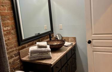 Loft in the Heart of Town-3BR-2bath-500Mbps WiFi-4car parking-EV-boat - Foto 11