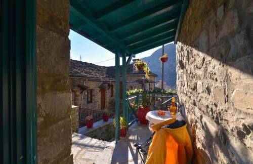 Xenonas Zagorisio - Photo 79