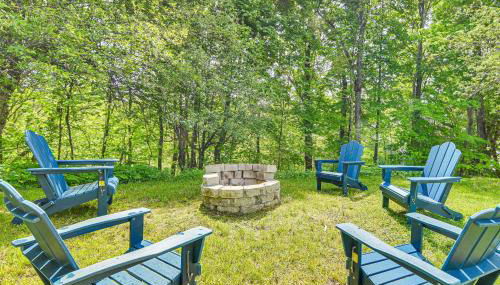 Great for Groups! Spacious Wilton Getaway with Deck - Foto 2