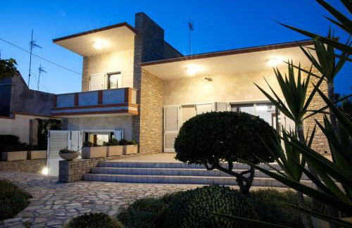 Villa Eleonora con piscina Fronte Mare - Foto 46