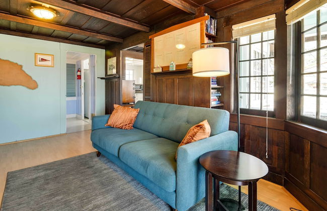 Charming Catalina Gem w/ Deck: Walk to the Beach - Foto 25