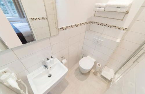 List Five - Your British Guesthouse - Foto 54