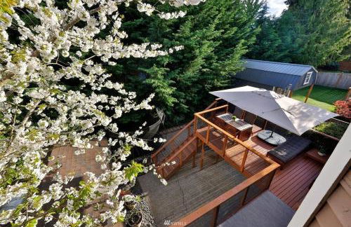 Spacious Central Kirkland Gem with Deck Near Google - Foto 9