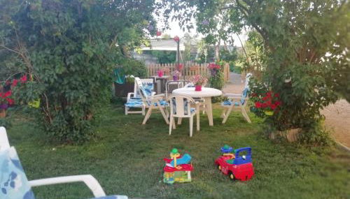 Boleta A 5 minutos de León, casa con jardín - Foto 4, Garden