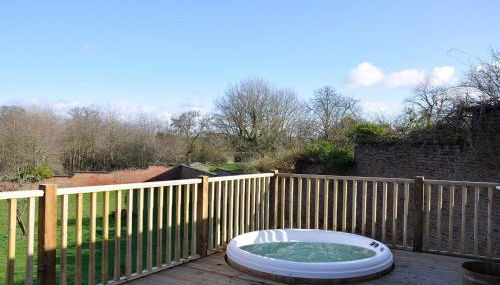 Shepherd's Hut at Cefn Tilla Court - Foto 3