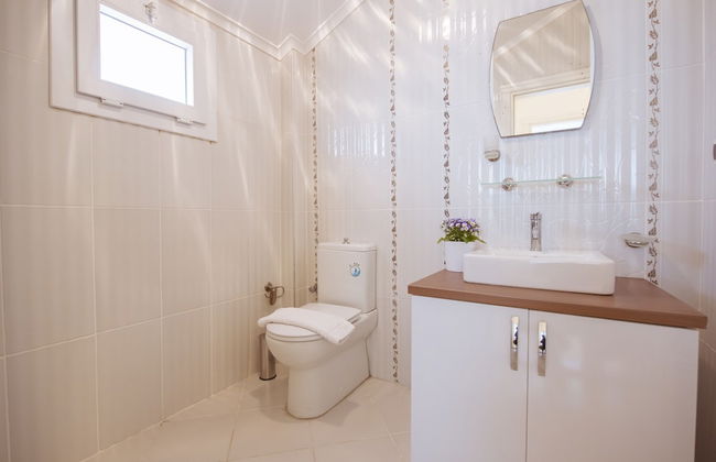 Infinity Olympia Apartments - Photo 36