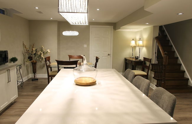 Fully Furnished Private Guest Suite - Foto 11