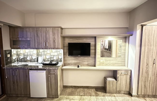 Street61 Studios - Photo 17