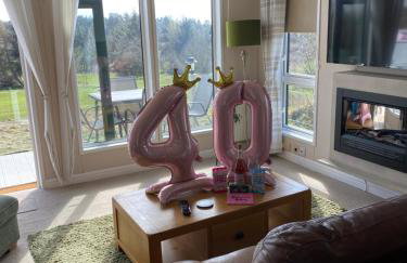 Hot Tub Lodge with Panoramic Views & Free Golf - Foto 14