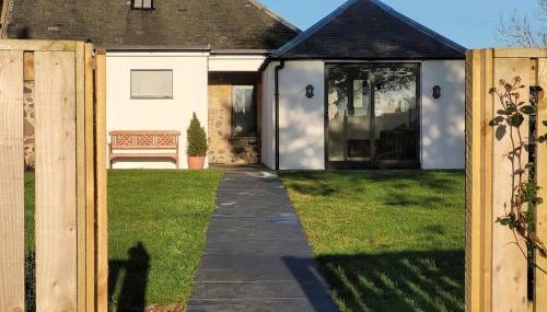 Hot Tub Cottage in Stewarton, Ayrshire - Foto 1