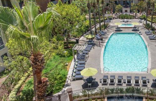 Lux Oasis in Woodland Hills - Foto 41