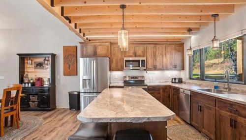 The Haven-Rustic Secluded Cabin - Foto 4, stove, dishwasher, pet friendly, minibar