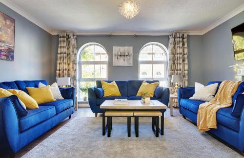 14 Oxford Mews - 5 Star Living for up to 10 People - Photo 1