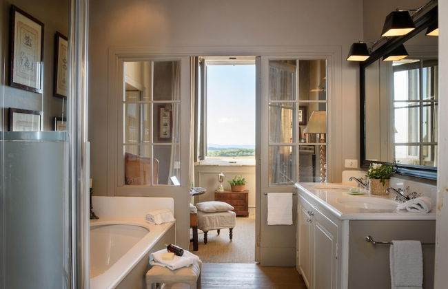 Large Beautiful Villa in Tuscan Hills of Chianti Stunning Gardens and Large Pool - Foto 52