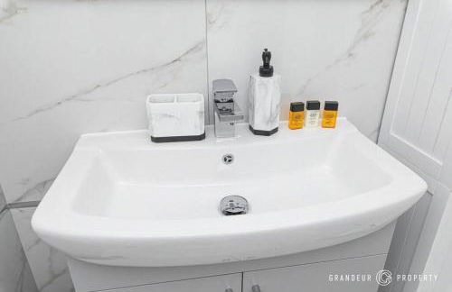 Mousehole by Grandeur Property - Photo 27