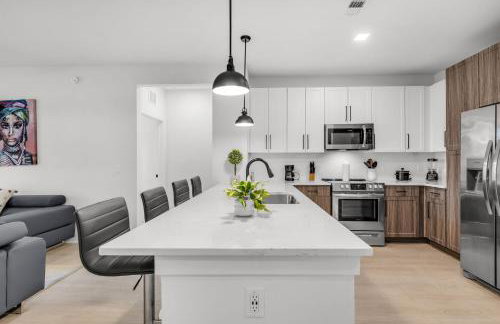 Peaceful 2BR by the Bay Pool and Coastal Vibes - Foto 3