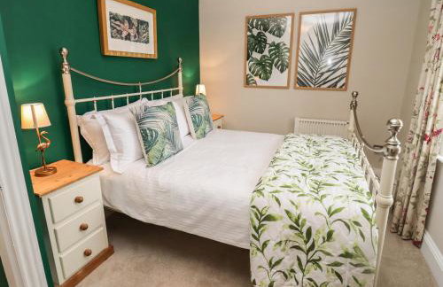 The Grooms - Photo 15