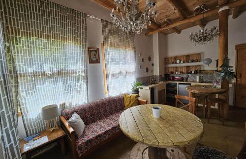 Nature Sanctuary, a semi-detached house on an ecological & sustainable farm - Foto 4