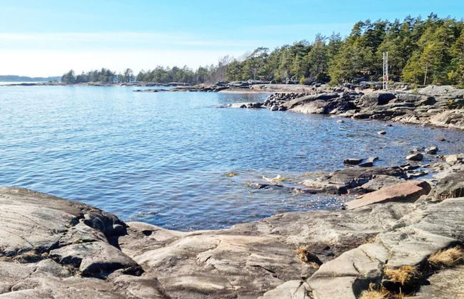 8 Person Holiday Home in Stromstad - Photo 4