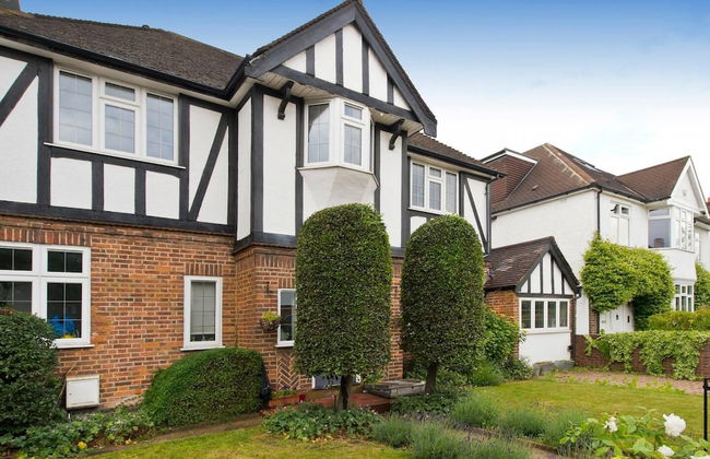 Spacious 7 Bedroom Family Home Barnes - Foto 32