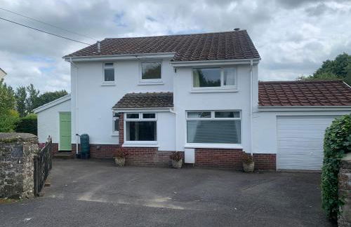 Homely 4 bed in Barnstaple - Foto 8