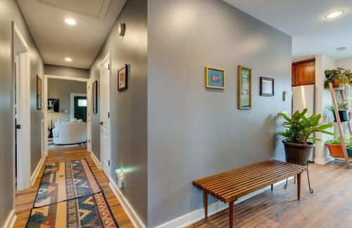 Historic East Nash Sleeps 6 - Foto 11