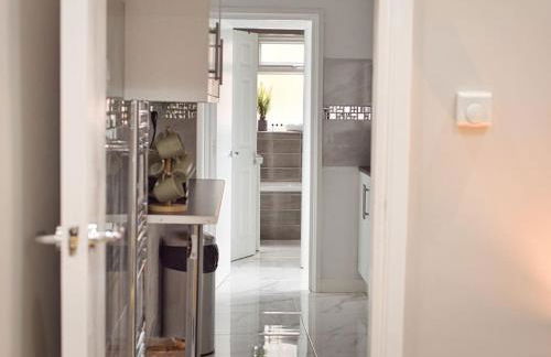 *Sleeps 9* Modern, 4 Bed House, Birmingham - Photo 35