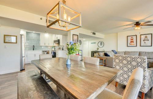 Airy Destin Condo with Pool - Walk to Private Beach! - Foto 9