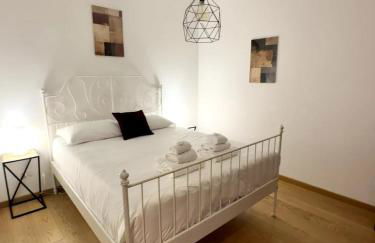 Close to the historic center with free parking - Foto 10