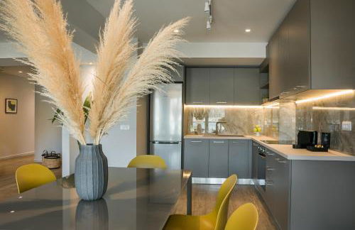 The Twelve Suites collection - Photo 64