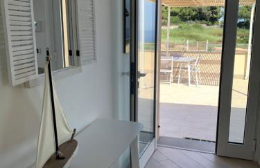 Incanto sul mare con enorme terrazza e piscina - Foto 6